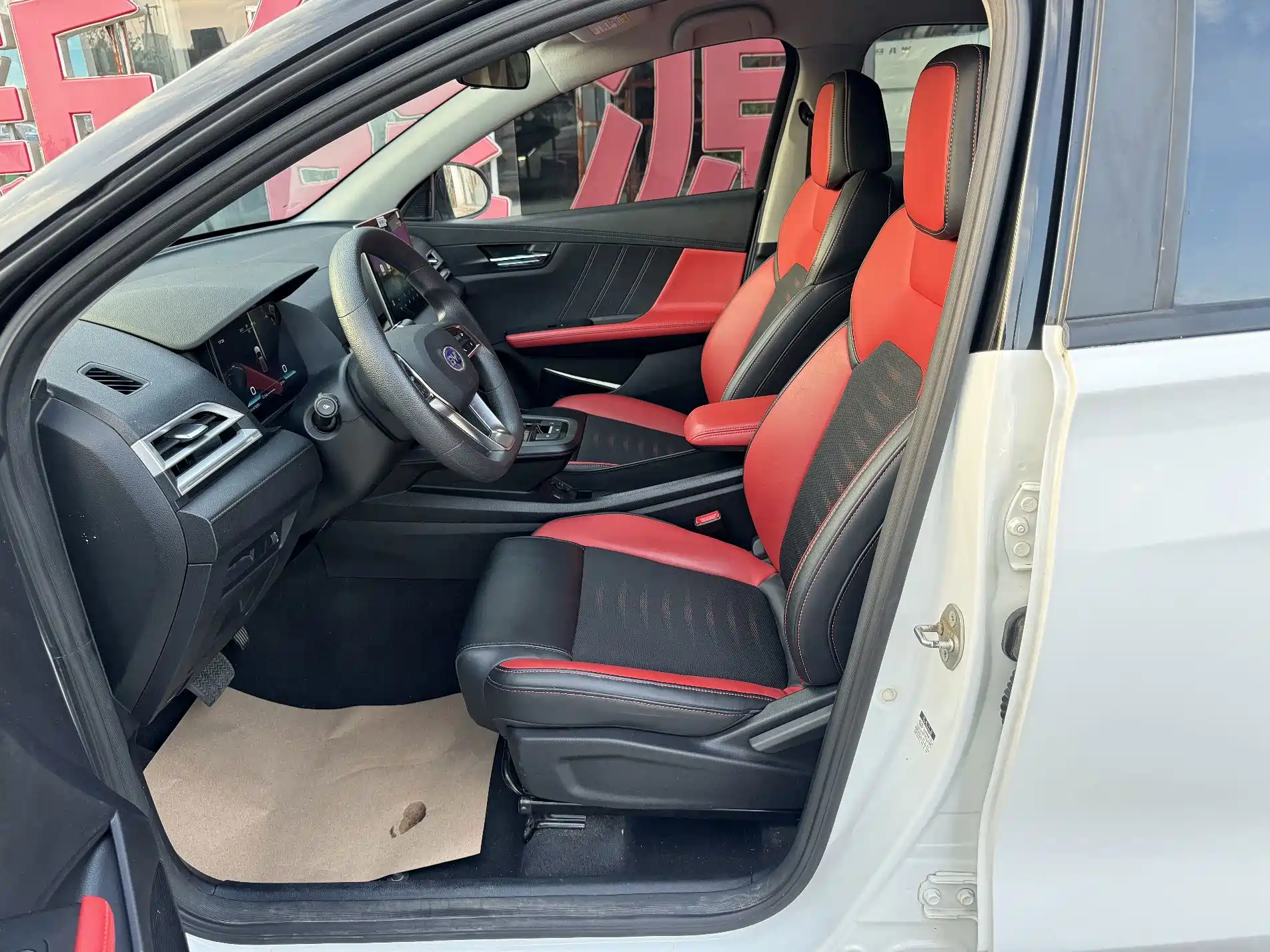Фото 6 - BYD e2