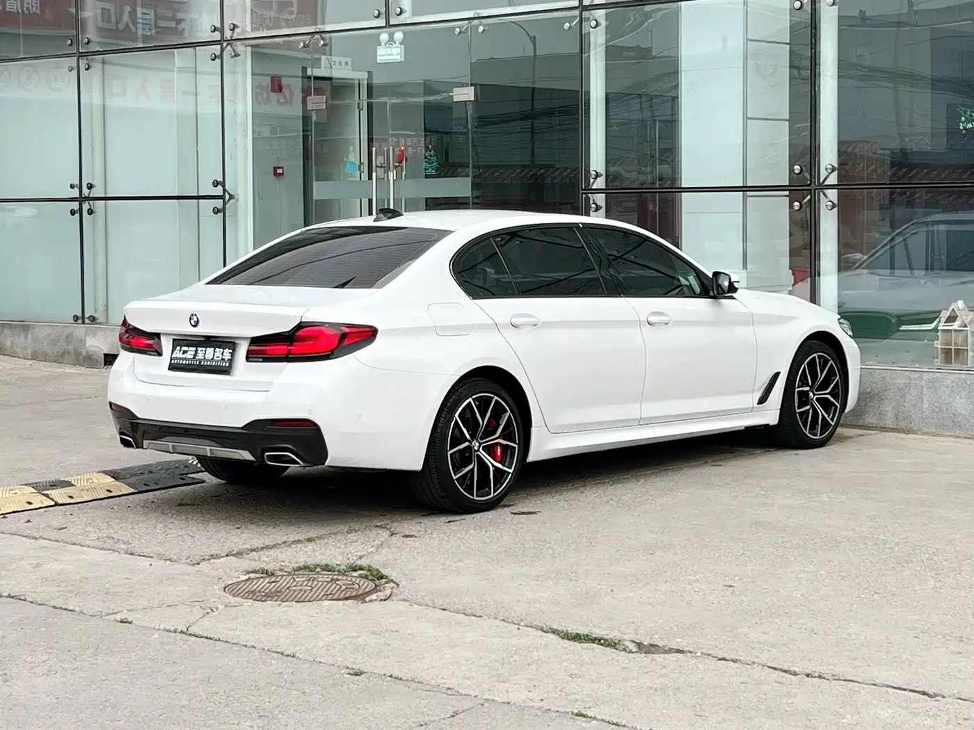 BMW 5-SERIES