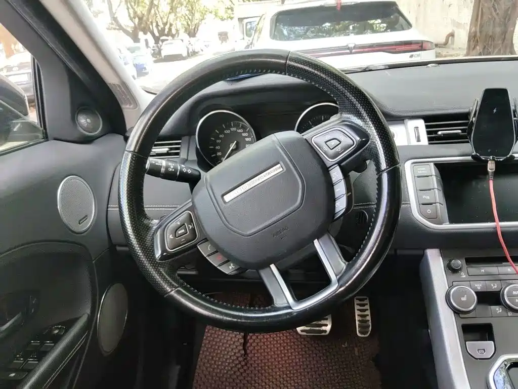 Land Rover Range Rover Evoque (Import) 2015 2015 2.0T 5-door Dynamic Edition