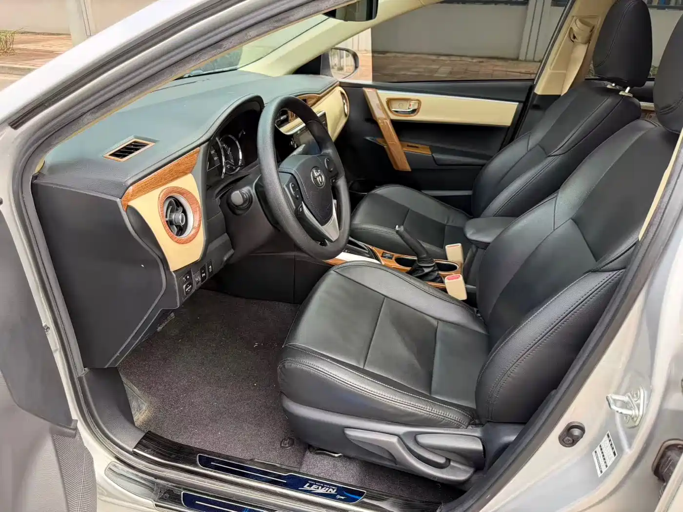 Toyota Levin 2018 185T CVT Luxury Edition фото 4