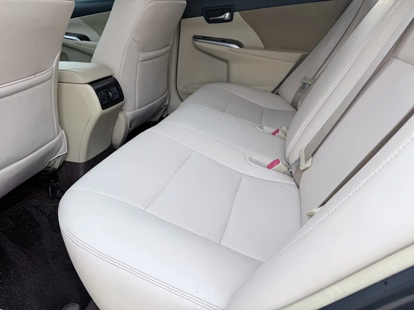Toyota Camry 2015 2.0E Elite Edition фото 7