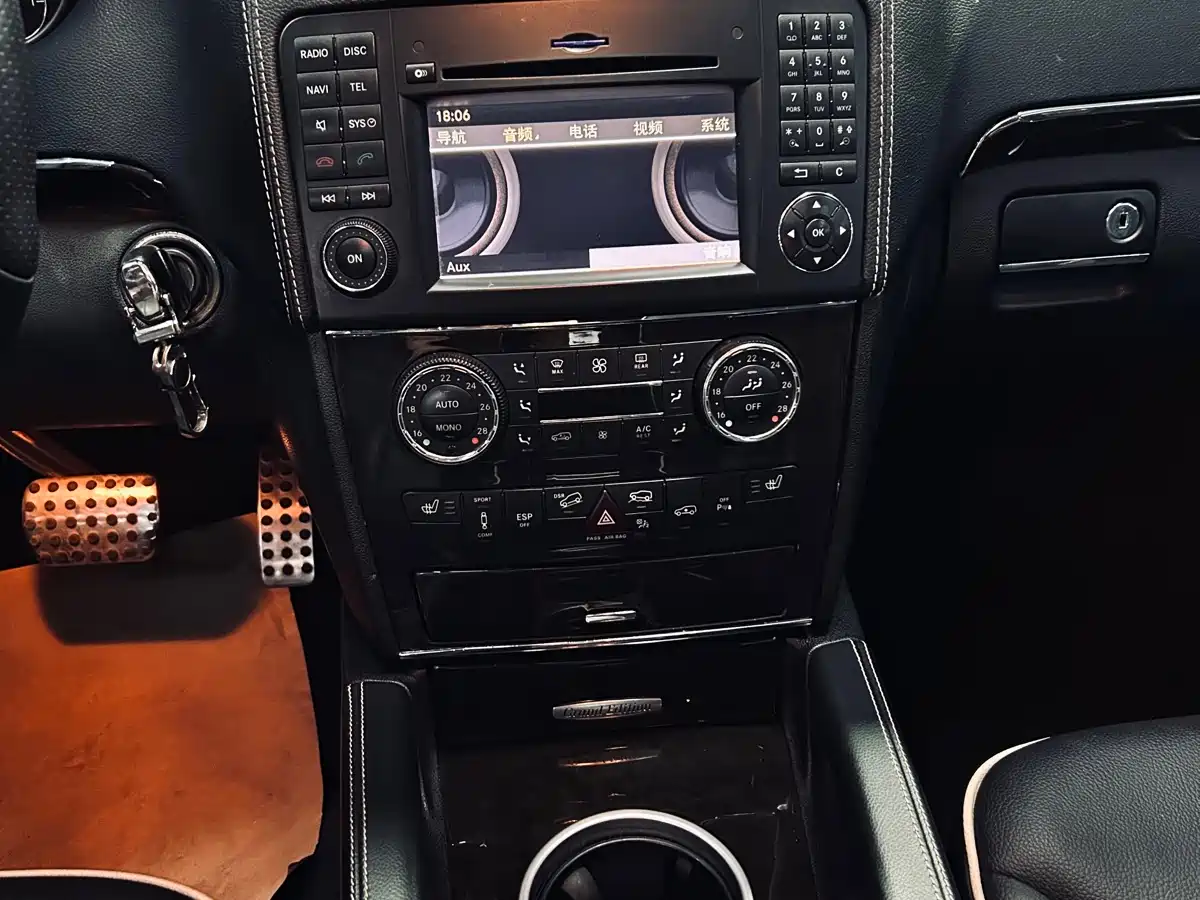 Mercedes-Benz M-Class 2010 ML 350 4MATIC Luxury Special Edition фото 14