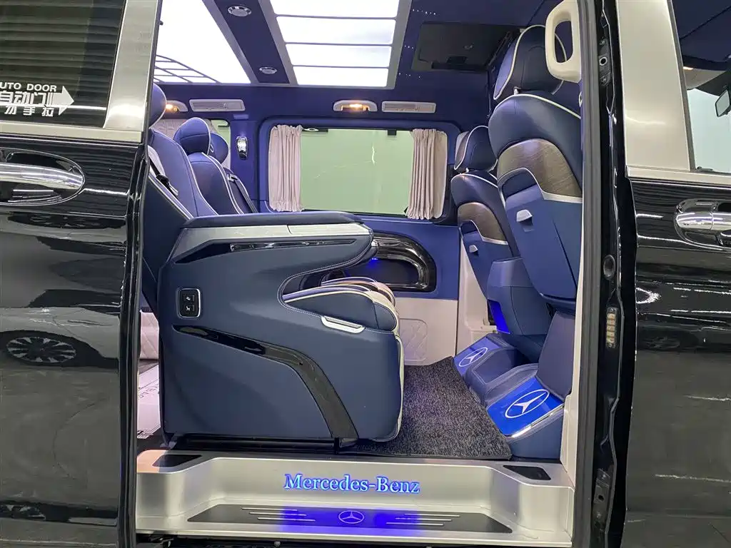 Mercedes-Benz Vito 2021 2.0T Business Edition 7-seater фото 6