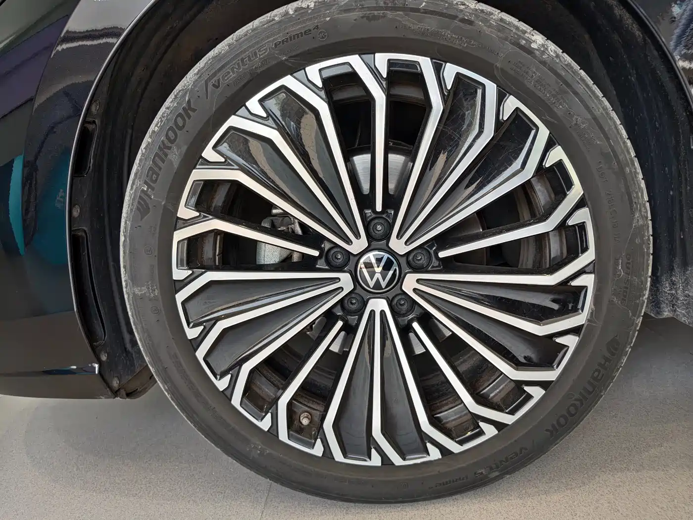 Volkswagen Passat 2025 Pro 380TSI Dragon Prestige Edition фото 15