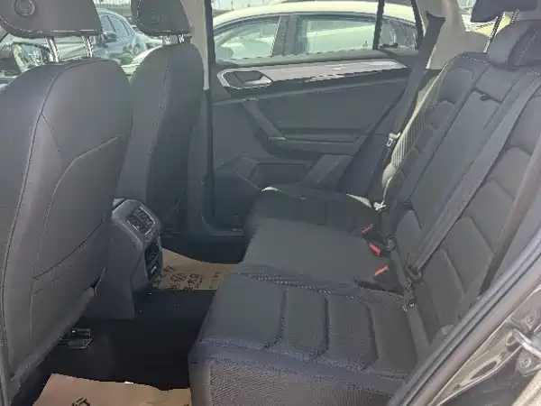 Volkswagen Tayron 2022 280TSI 2WD Luxury Smart Connect Edition фото 4