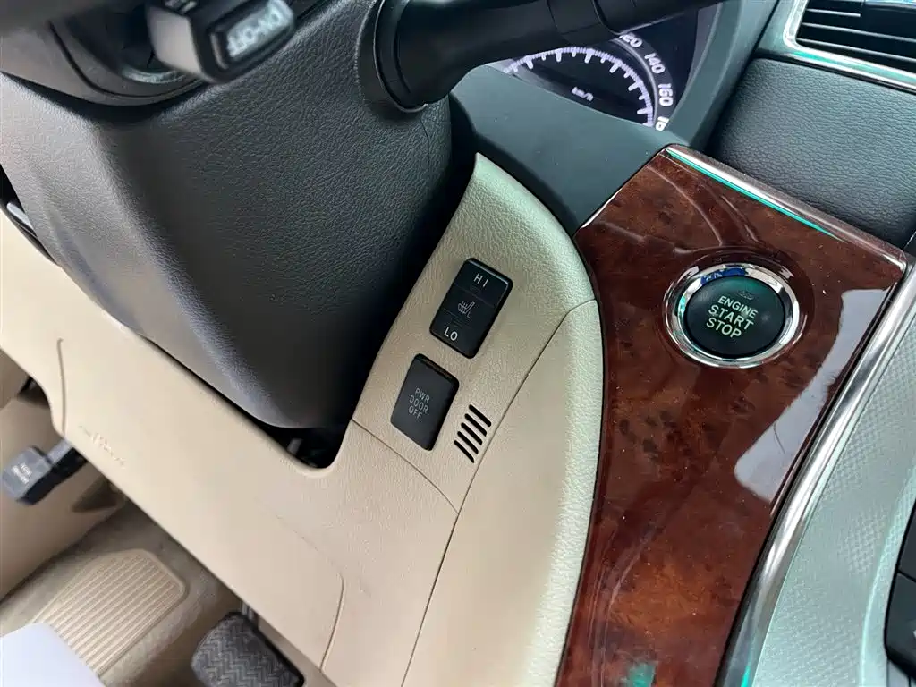 Toyota Alphard 2011 3.5L Luxury Edition фото 16