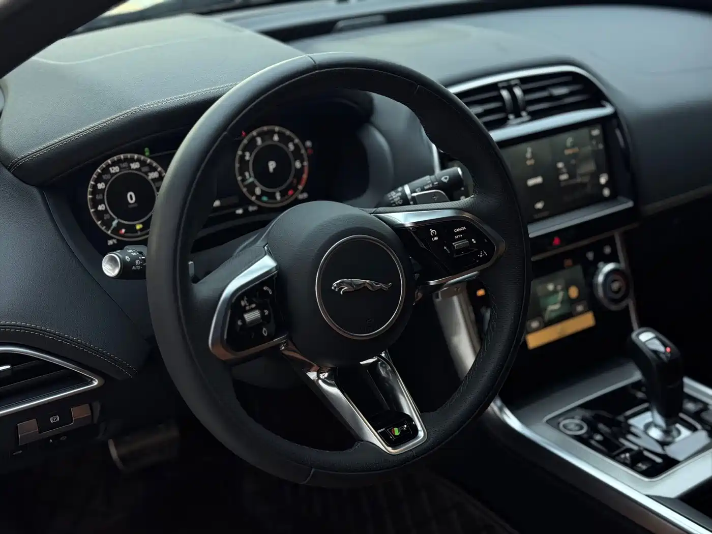 Jaguar XEL 2023 2023 2.0T 250PS R-DYNAMIC S Progressive Sport