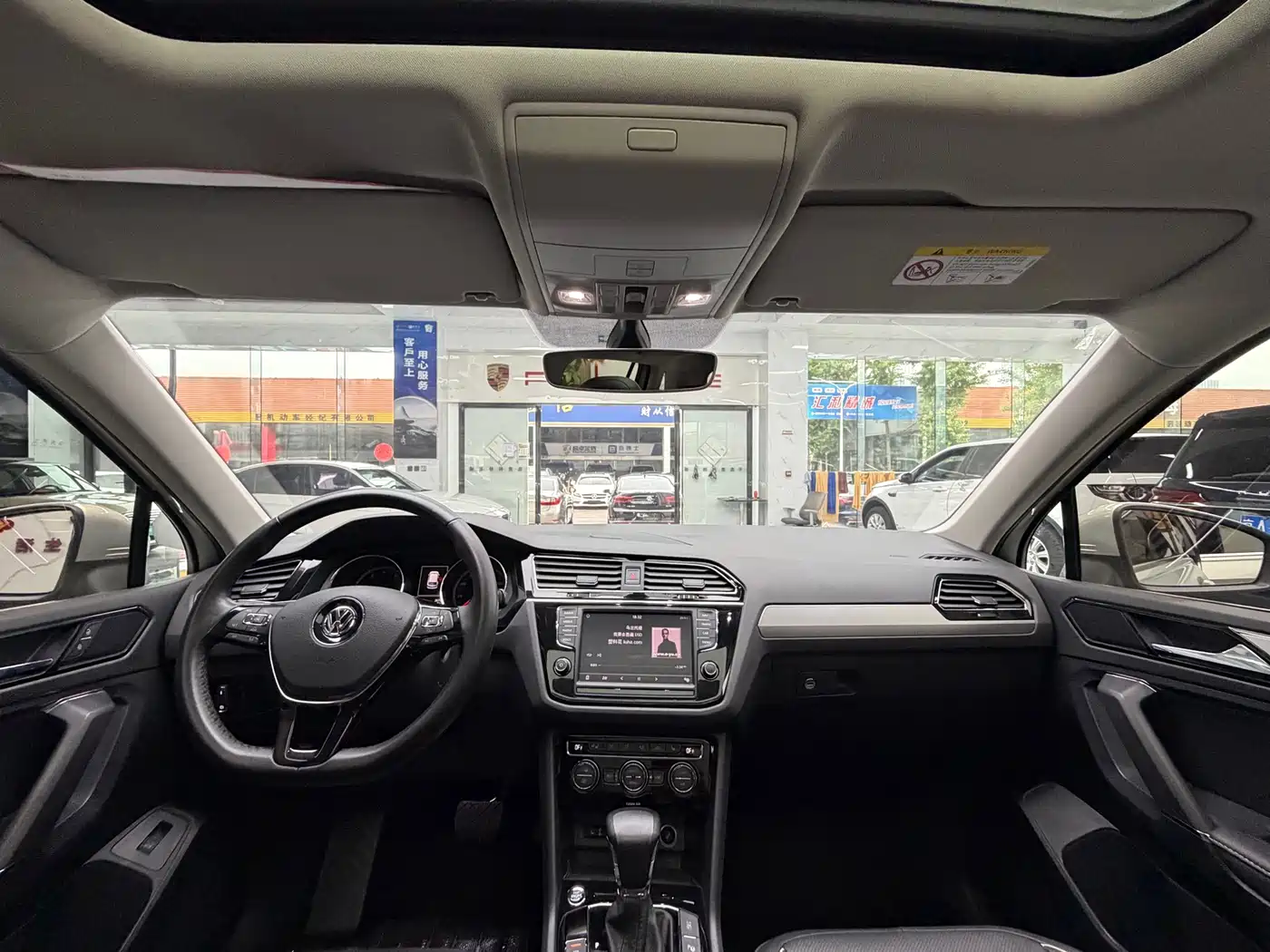 Volkswagen Tiguan L 2018 330TSI Automatic 2WD Flagship Edition фото 24