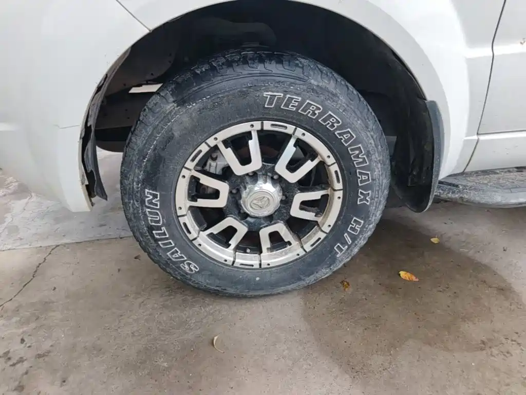 BAW Beijing BW007 2016 2015 2.0T 2WD Comfort Edition