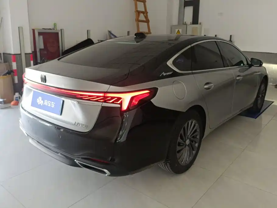 Buick LaCrosse 2025 2025 Model 28T Platinum Edition