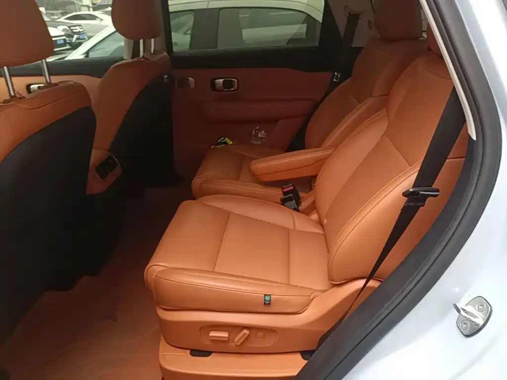 Leapmotor C16 2026 2026 Model Year EV 630 LiDAR Edition 6-Seater
