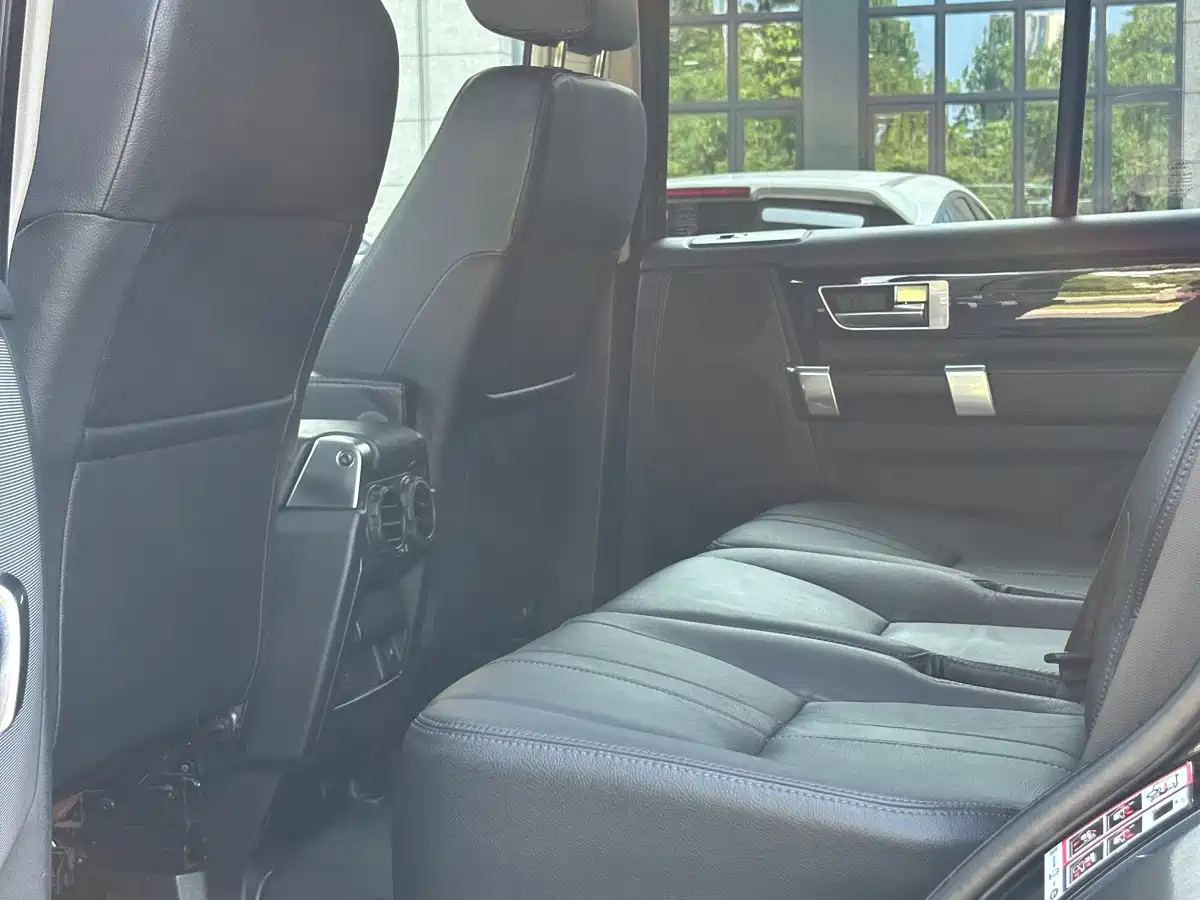 Land Rover Discovery 2010 2010 4.0 V6 HSE Petrol