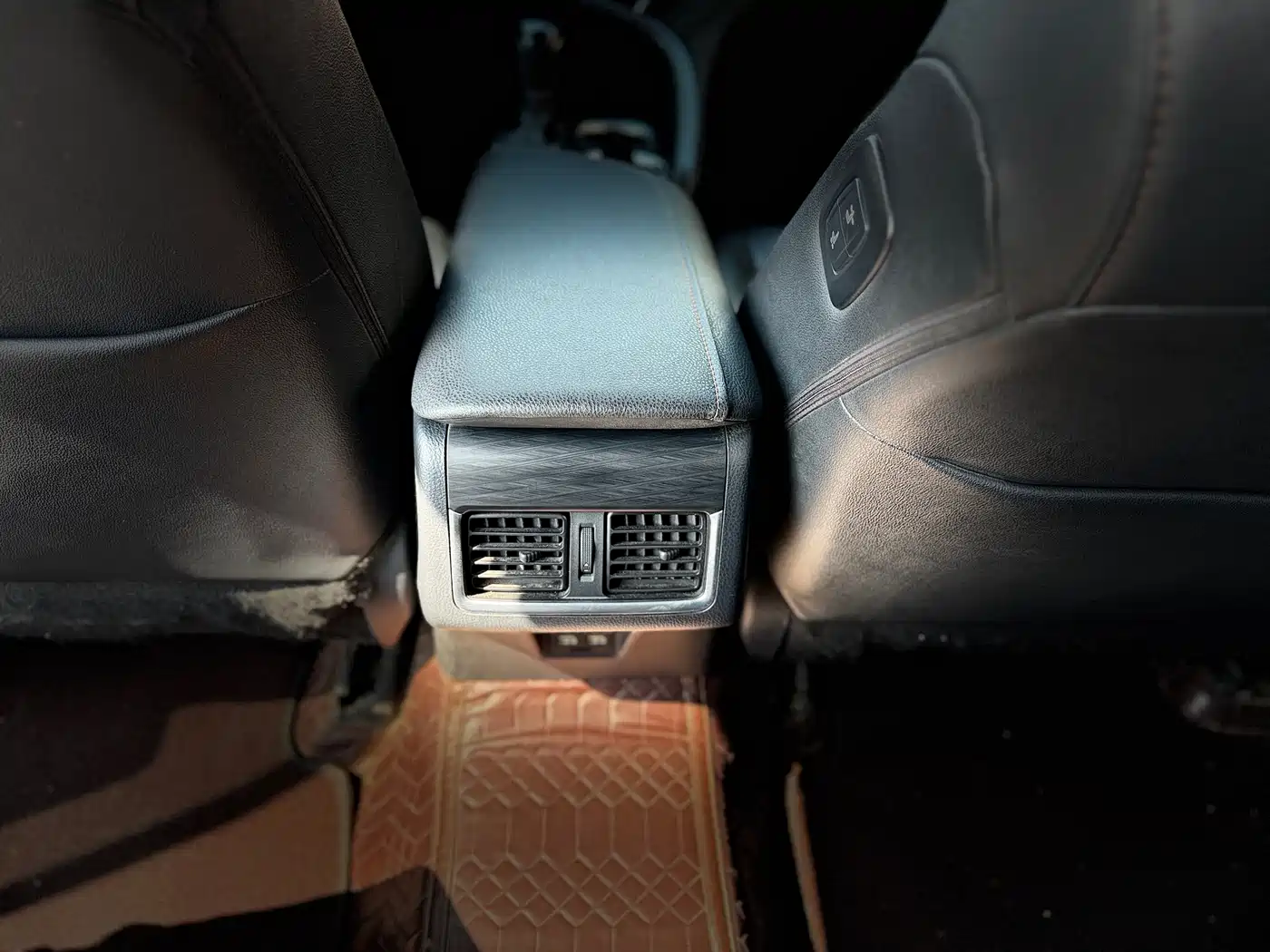 Toyota Camry 2021 2.5G Luxury Edition фото 22
