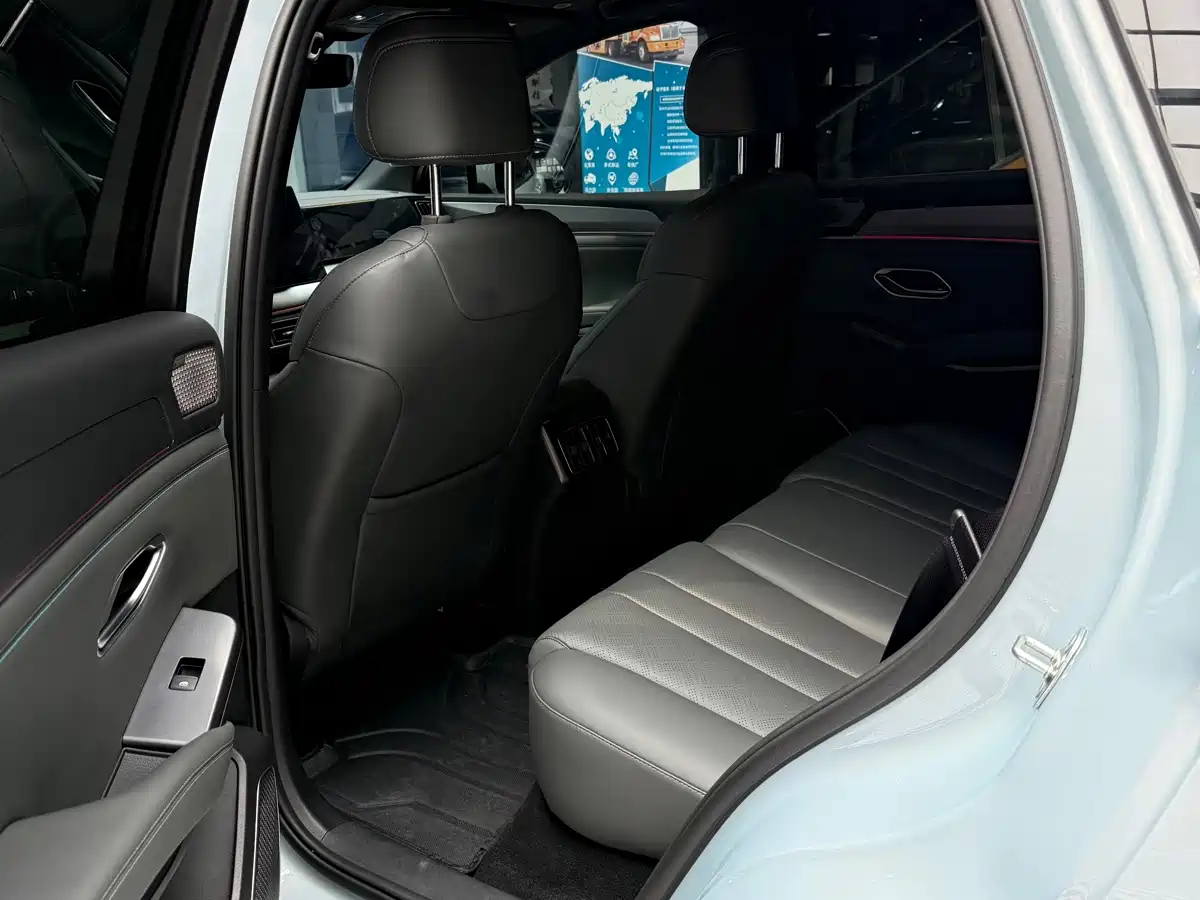 Фото 8 - BYD Song L DM-i