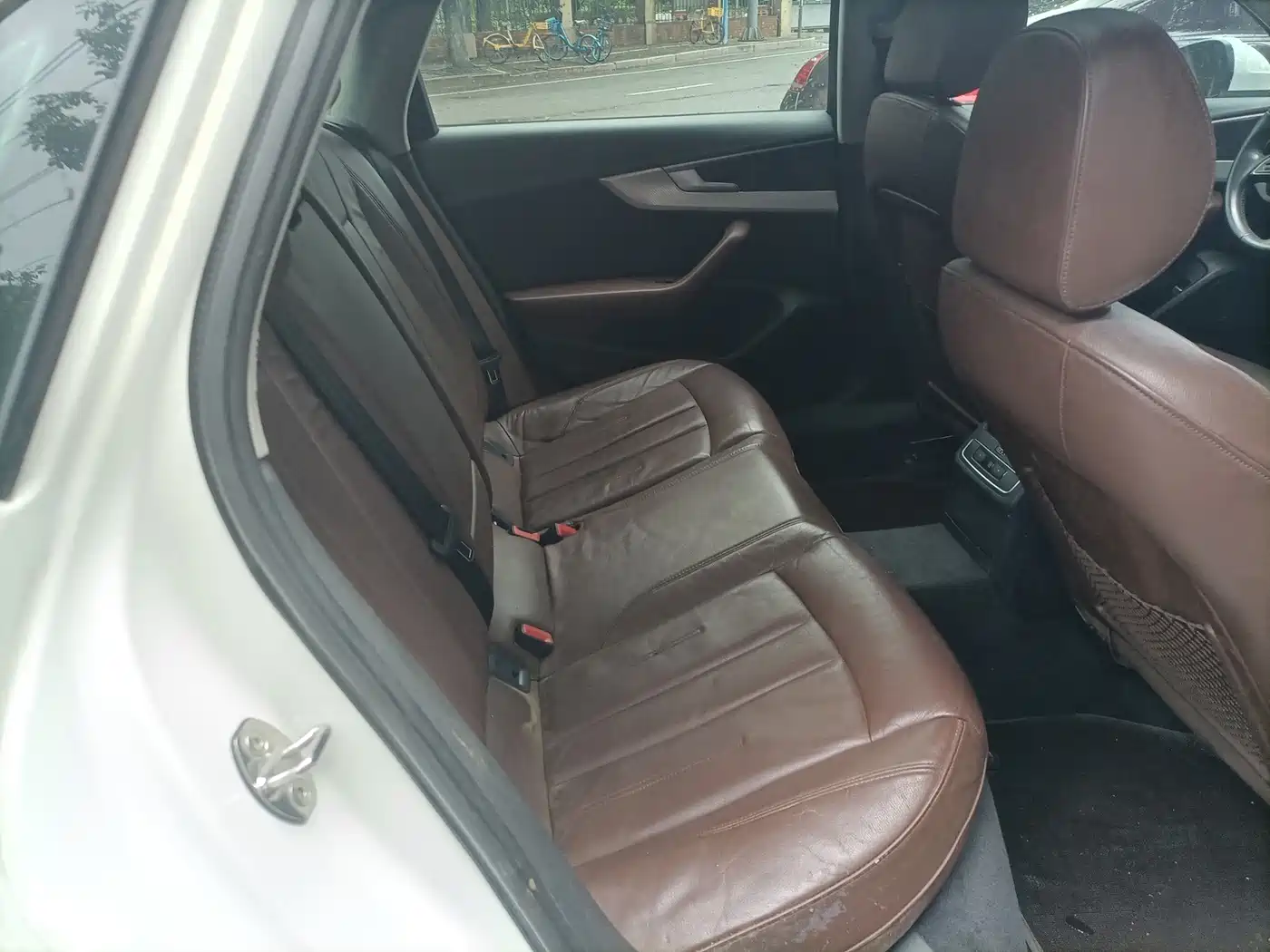 Photo 29 - Audi A4L