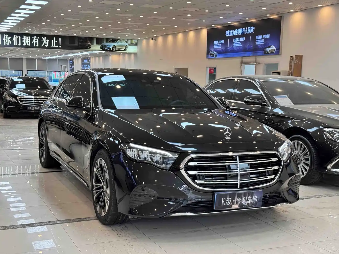 Mercedes-Benz E-Class 2024 E 300 L Fashion фото 3