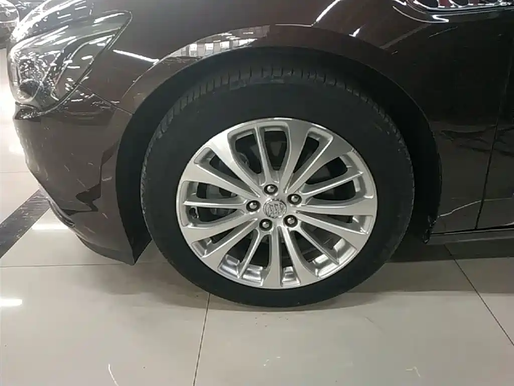 Buick LaCrosse 2016 Model 28T Luxury фото 23