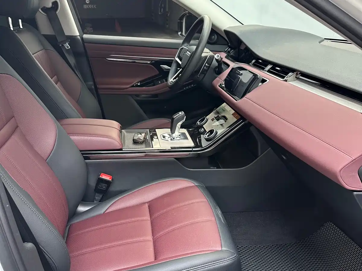 Land Rover Range Rover Evoque 2022 Facelift Range Rover Evoque L 249PS R-Dynamic Luxury фото 10