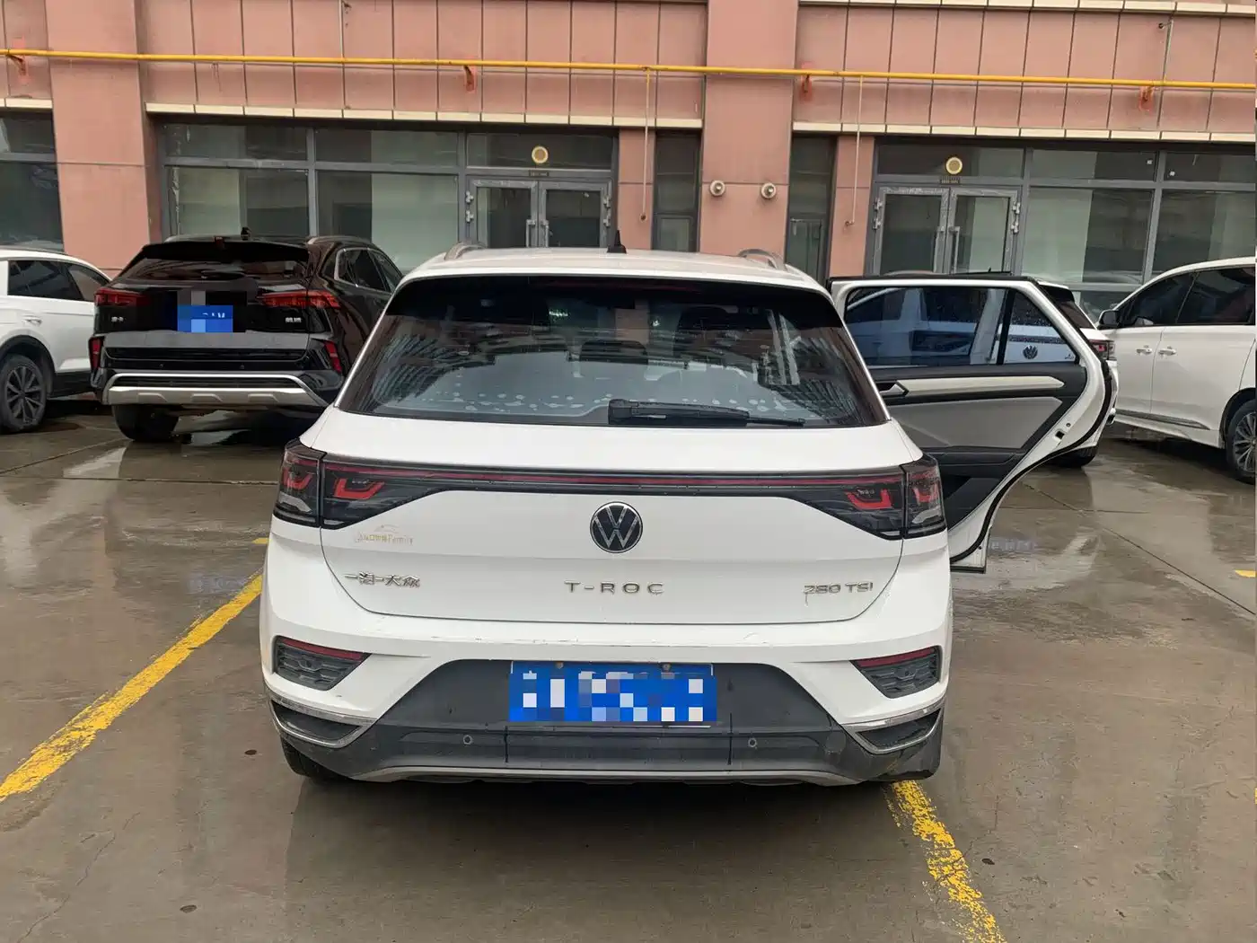 Volkswagen T-Roc, миниатюра 4