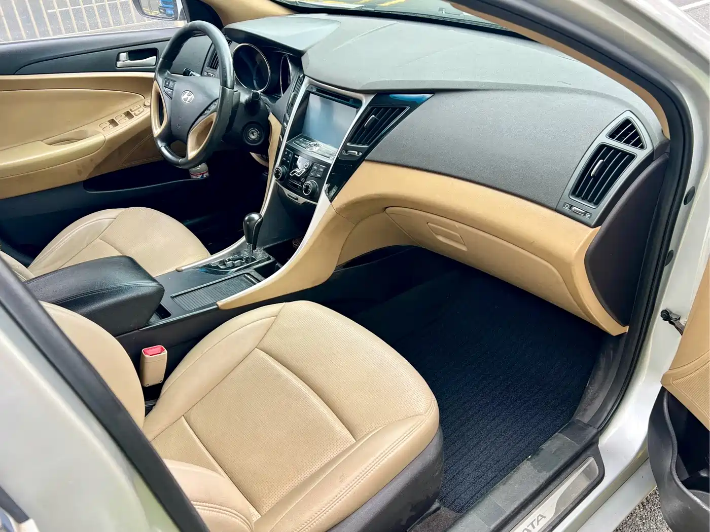 Фото 6 - Hyundai Sonata