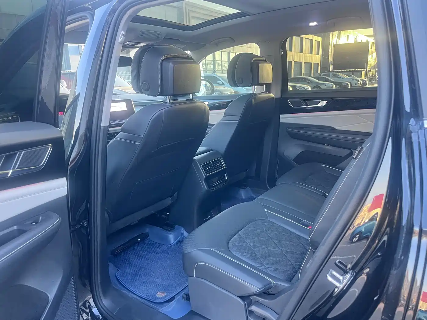 Volkswagen Teramont 2024 380TSI 4WD Prestige Luxury Edition фото 11
