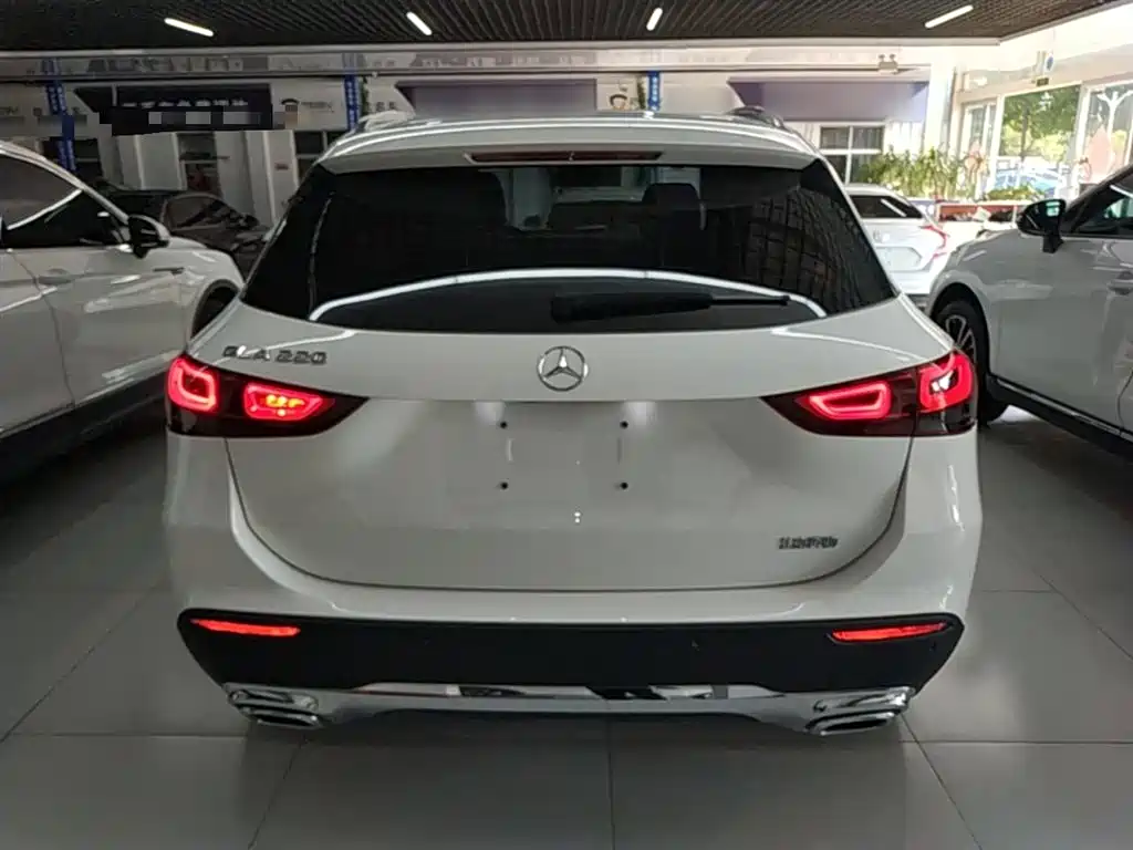 Mercedes-Benz GLA 2022 GLA 220 фото 6