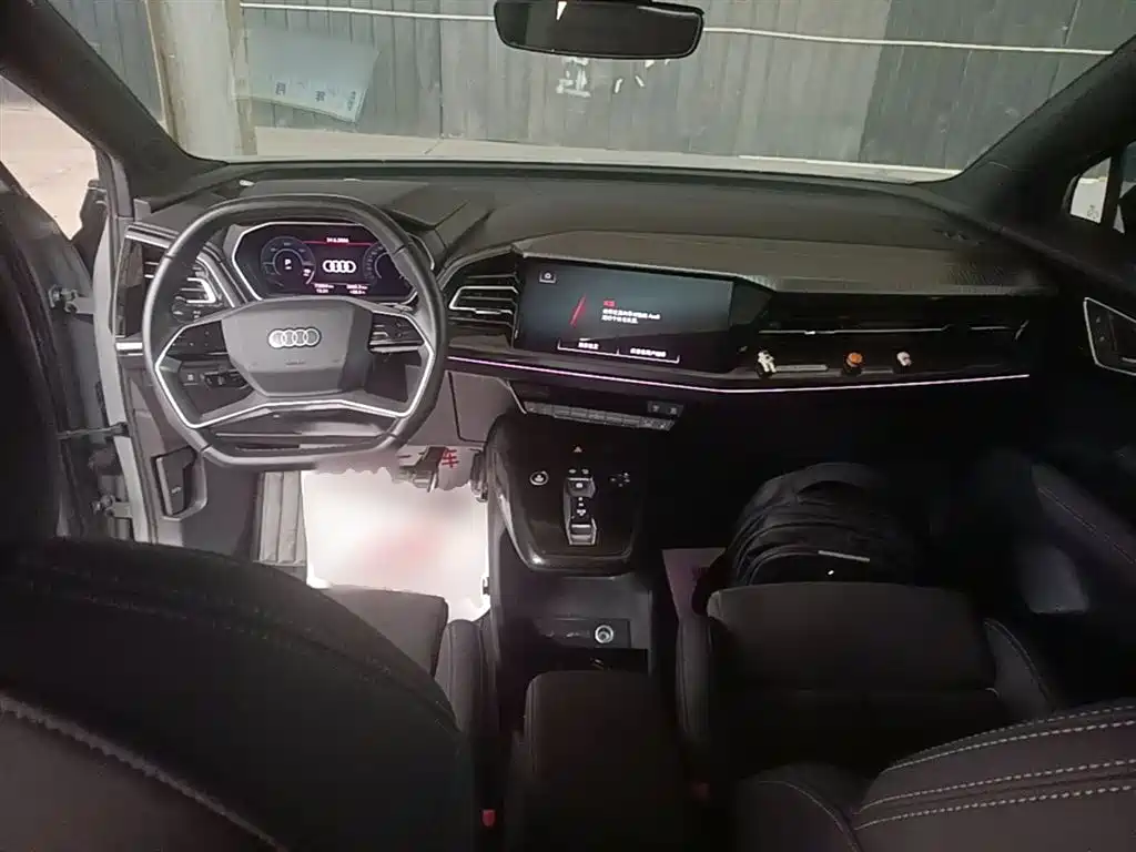 Audi Q4 e-tron 2023 40 e-tron Innovation Edition фото 10