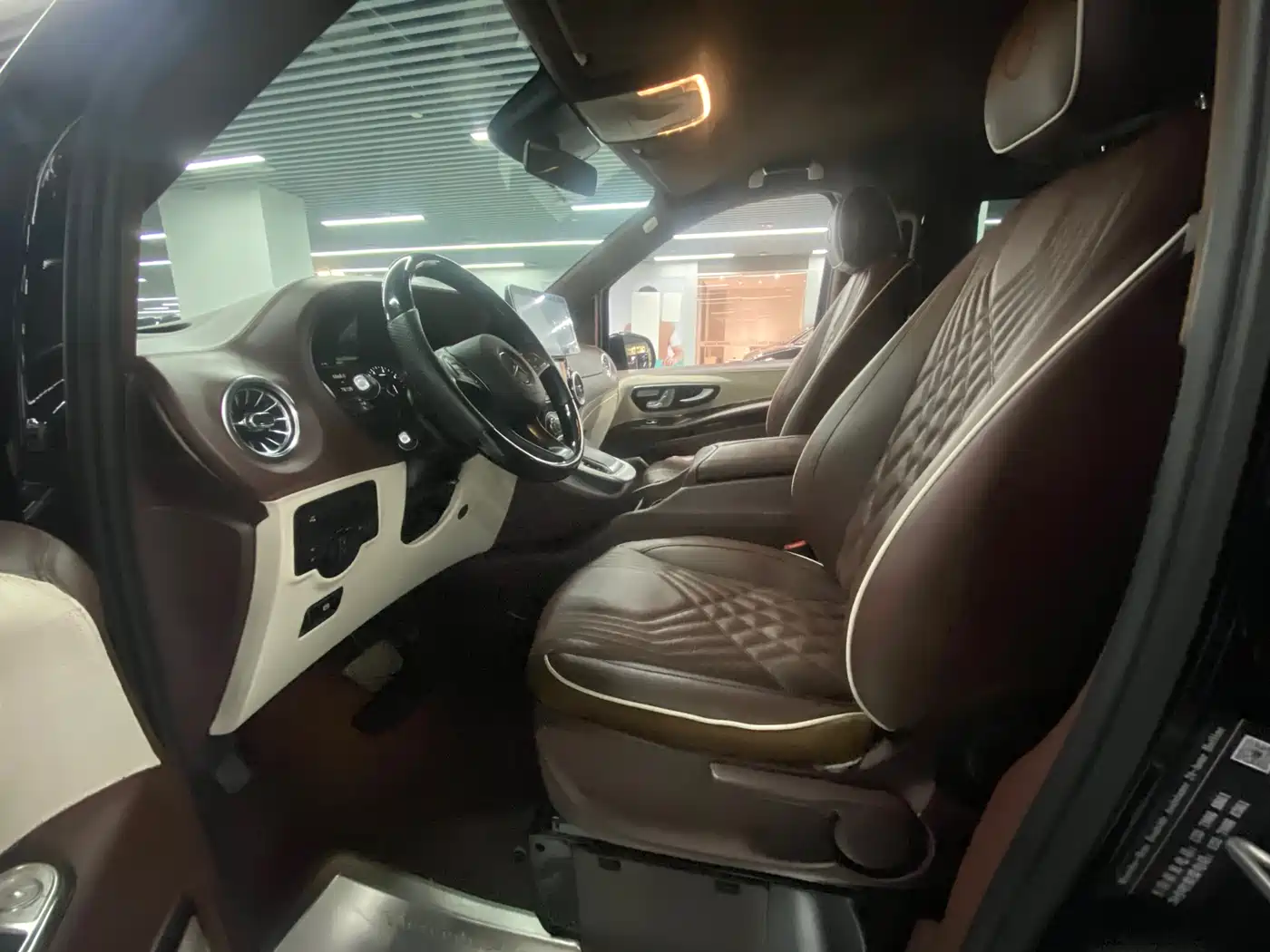 MERCEDES-BENZ V-CLASS