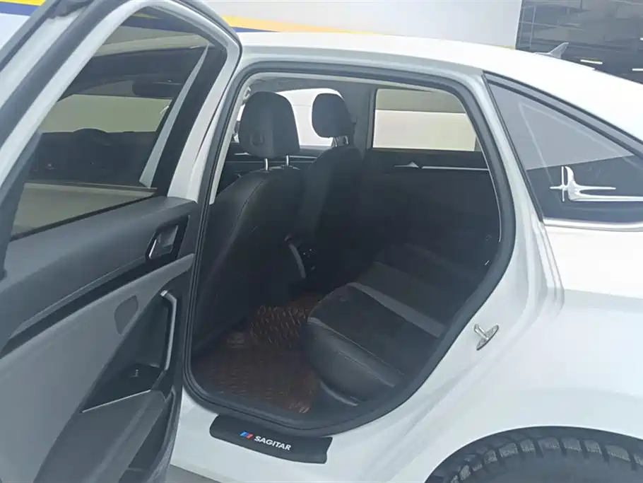 Volkswagen Sagitar 2021 280TSI DSG Luxury Smart Connect фото 11