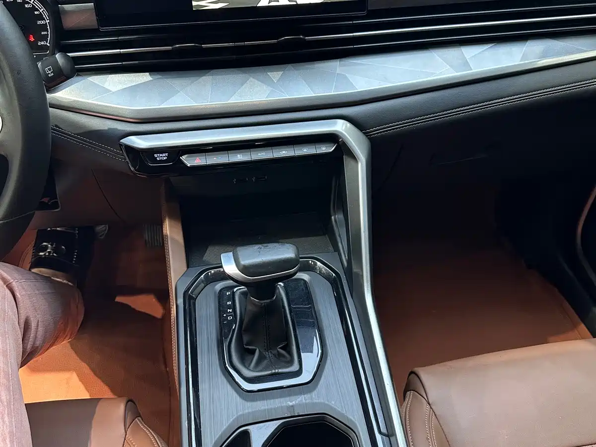 Geely Emgrand X6 2022 2021 Model PRO 1.4T Automatic Premium