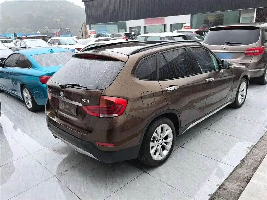 BMW X1 2014 sDrive18i Fashion Edition фото 5