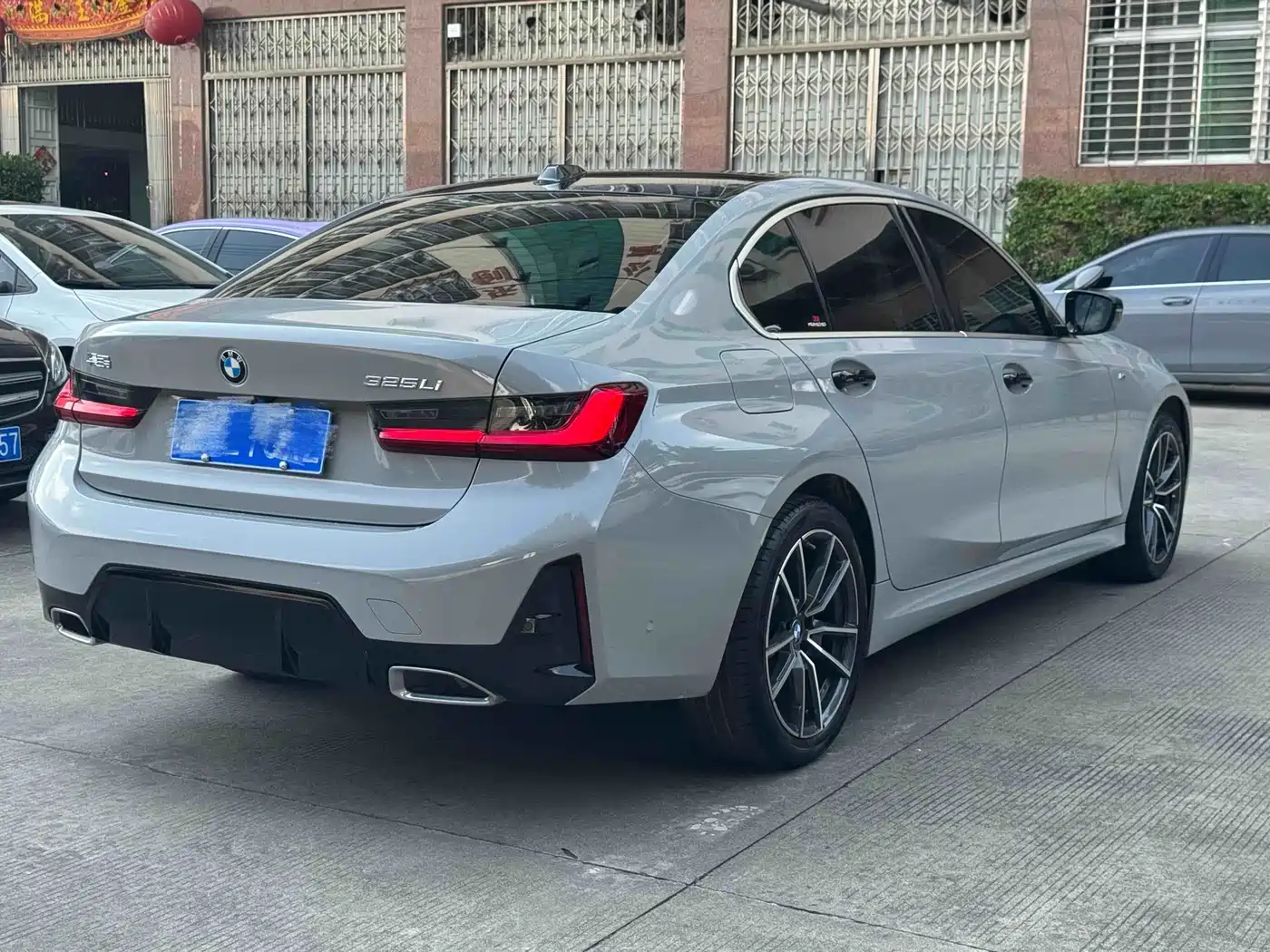 BMW 3 Series 2025 325Li M Sport Package фото 5