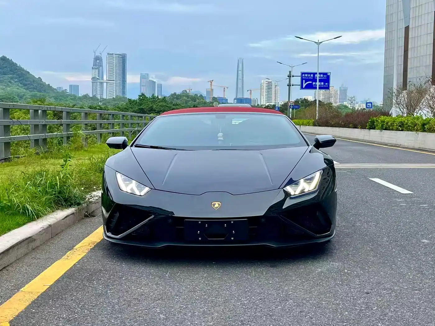 LAMBORGHINI HURACÁN