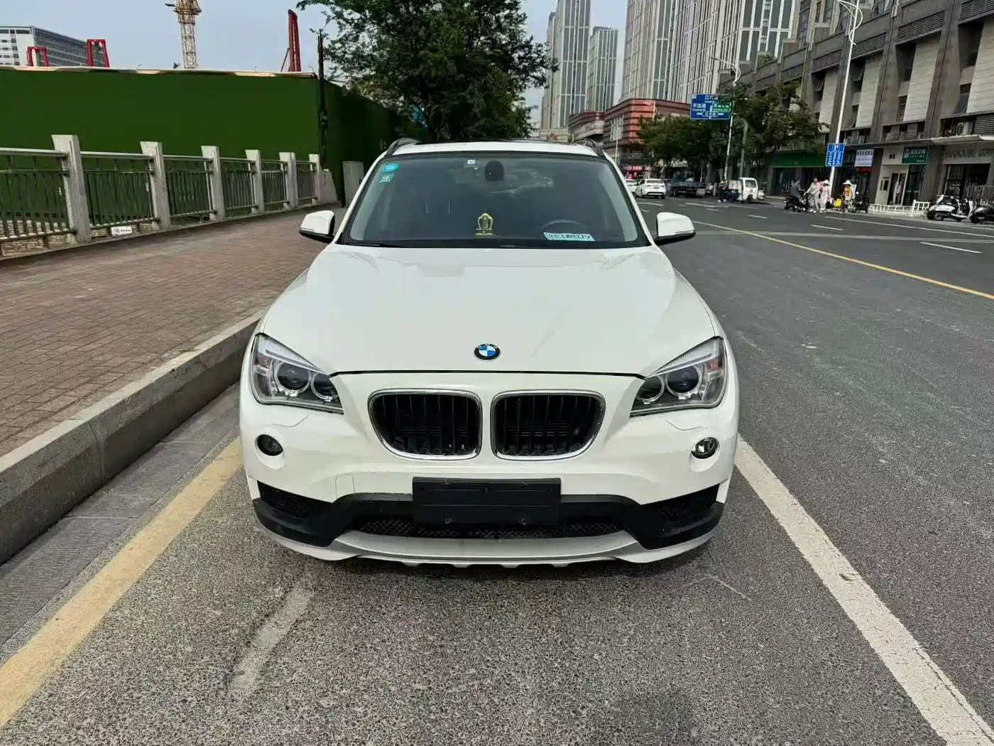 Фото 2 - BMW X1