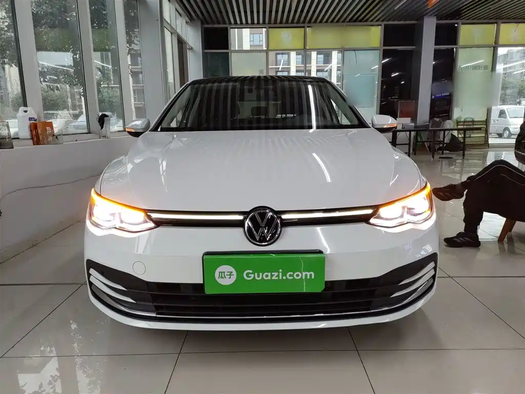 Volkswagen Golf 2023 Facelift 280TSI DSG Pro фото 19