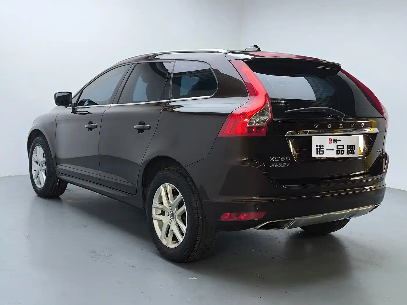 Фото 6 - Volvo XC60