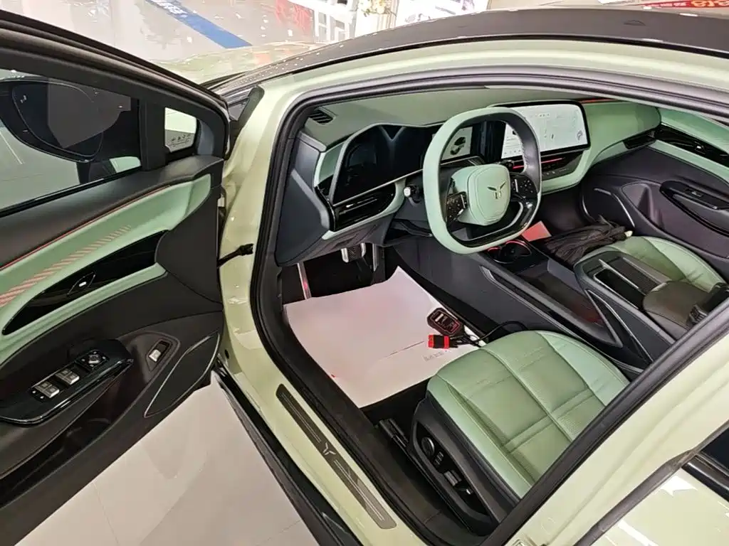 Hongqi EH7 2024 2024 Model 820 Pro
