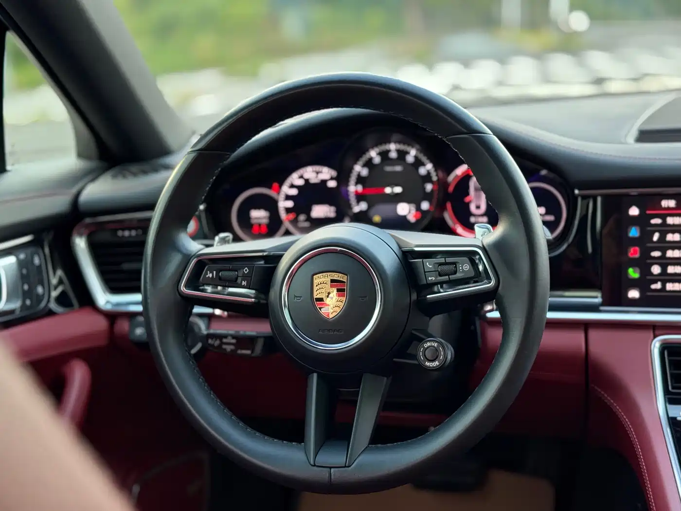 Фото 9 - Porsche Panamera