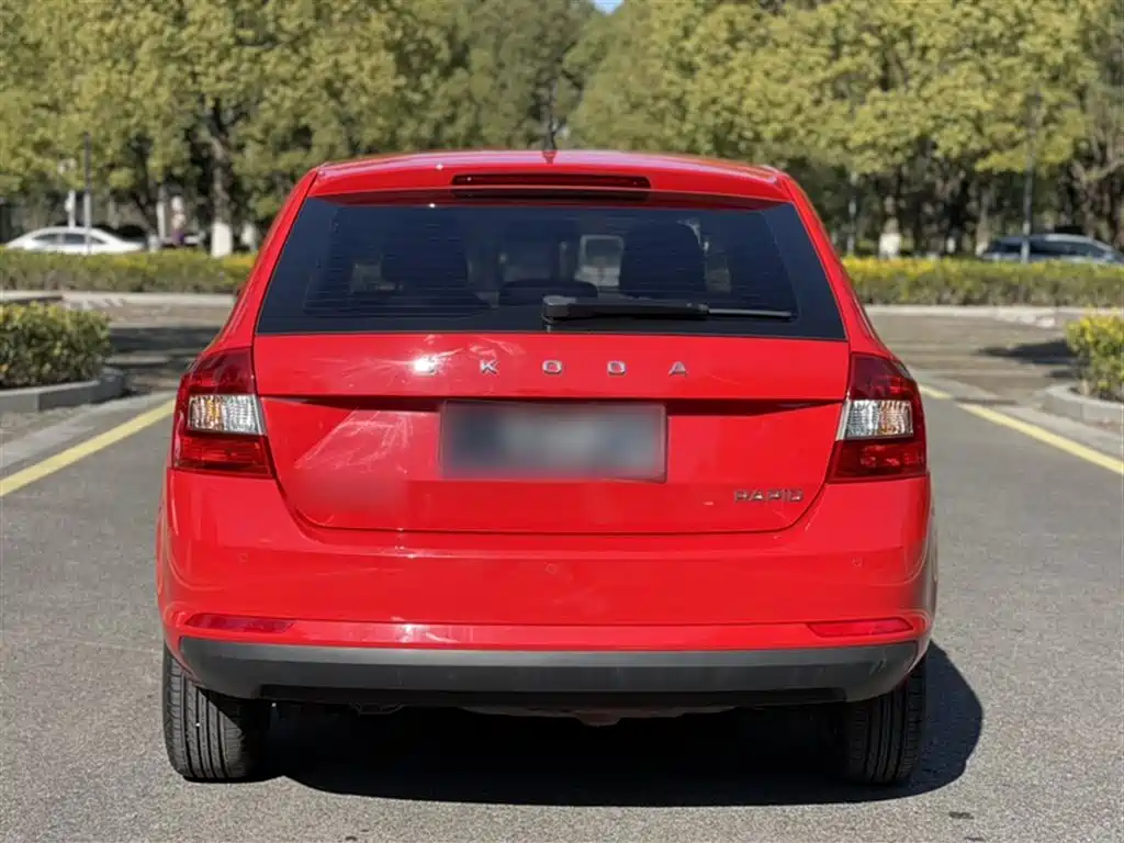 Škoda Skoda Rapid Spaceback 2019 Facelift 1.5L Automatic Comfort Version China VI фото 27
