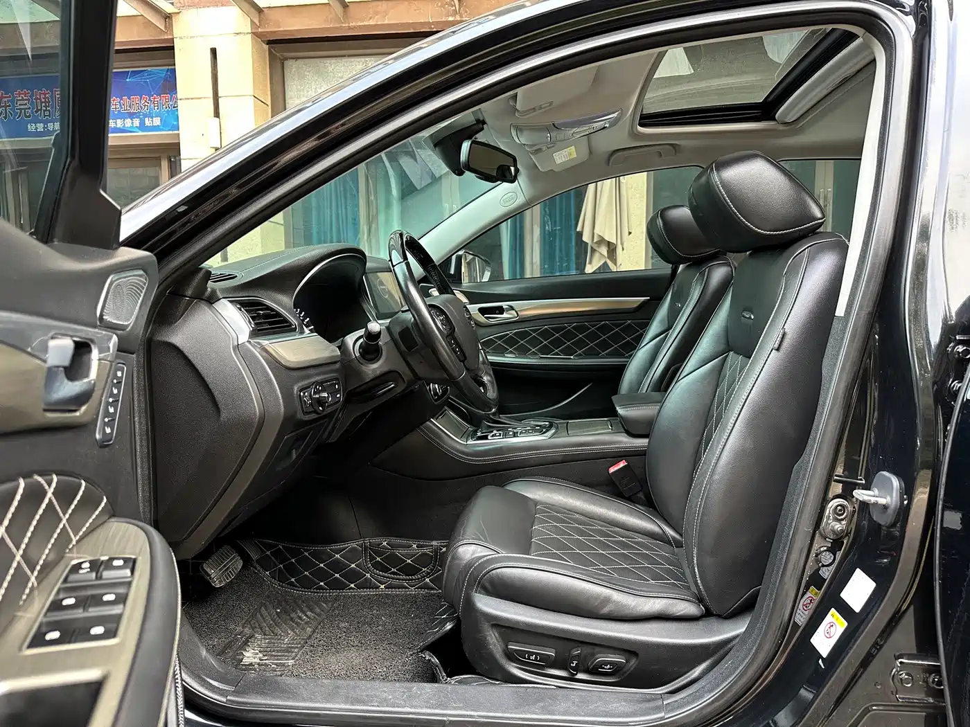 GAC Trumpchi Trumpchi GA8 2018 2017 280T Premium Edition