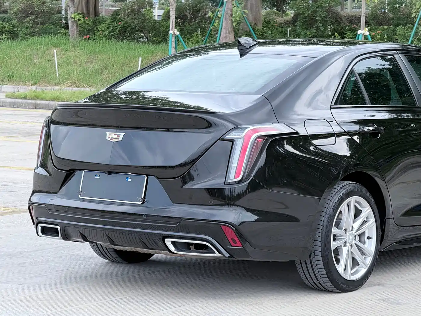 Cadillac CT4 2022 2022 28T Fashion Style