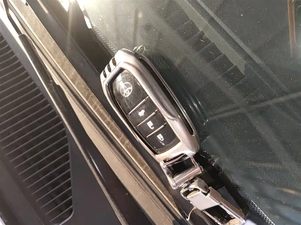 Toyota Prado (Import) 2014 2.7L Automatic Luxury фото 9