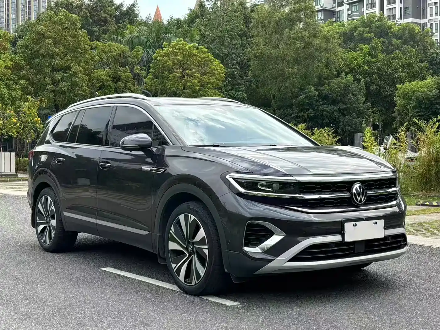 Volkswagen Talagon 2023 Facelift 380TSI 4WD Luxury Premium Pro Edition 6-Seater фото 3