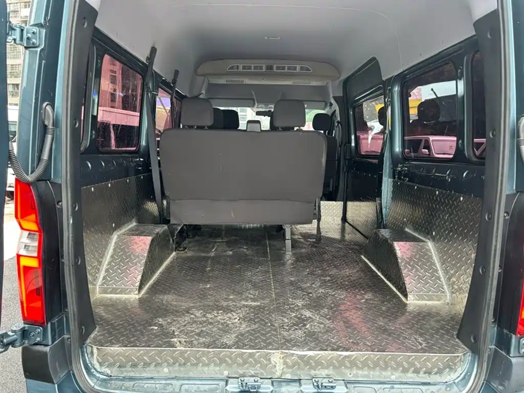 Foton Tuyano 2024 2024 Jixiang Multi-function 2.0T Automatic Long Wheelbase Medium Roof Single Rear Tire 6/7/9-seater