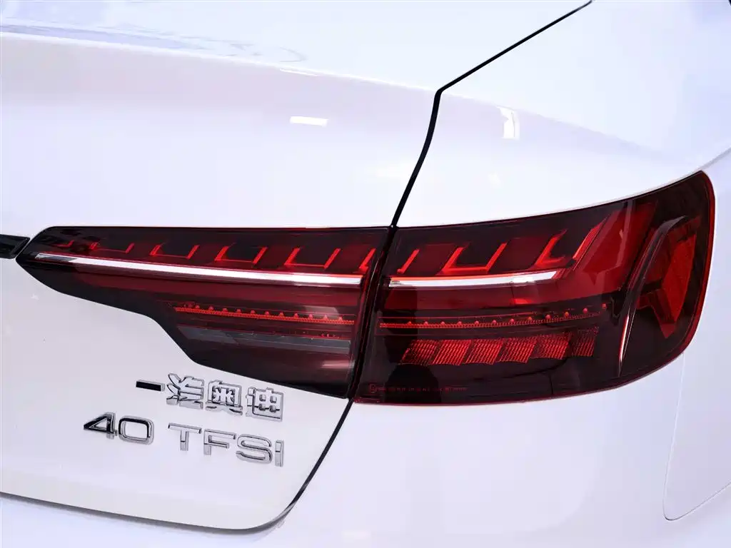 Audi A4L 2024 40 TFSI Luxury Dynamic фото 9