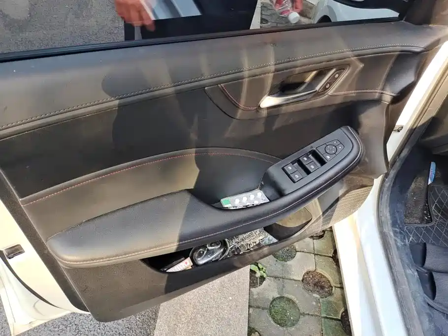 Roewe i5 2026 2026 1.5L Manual STD