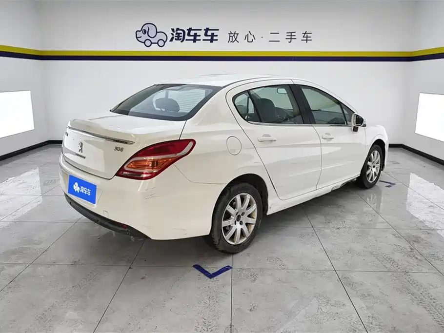 Peugeot 308 2013 Model 1.6L Automatic Trend Style фото 3