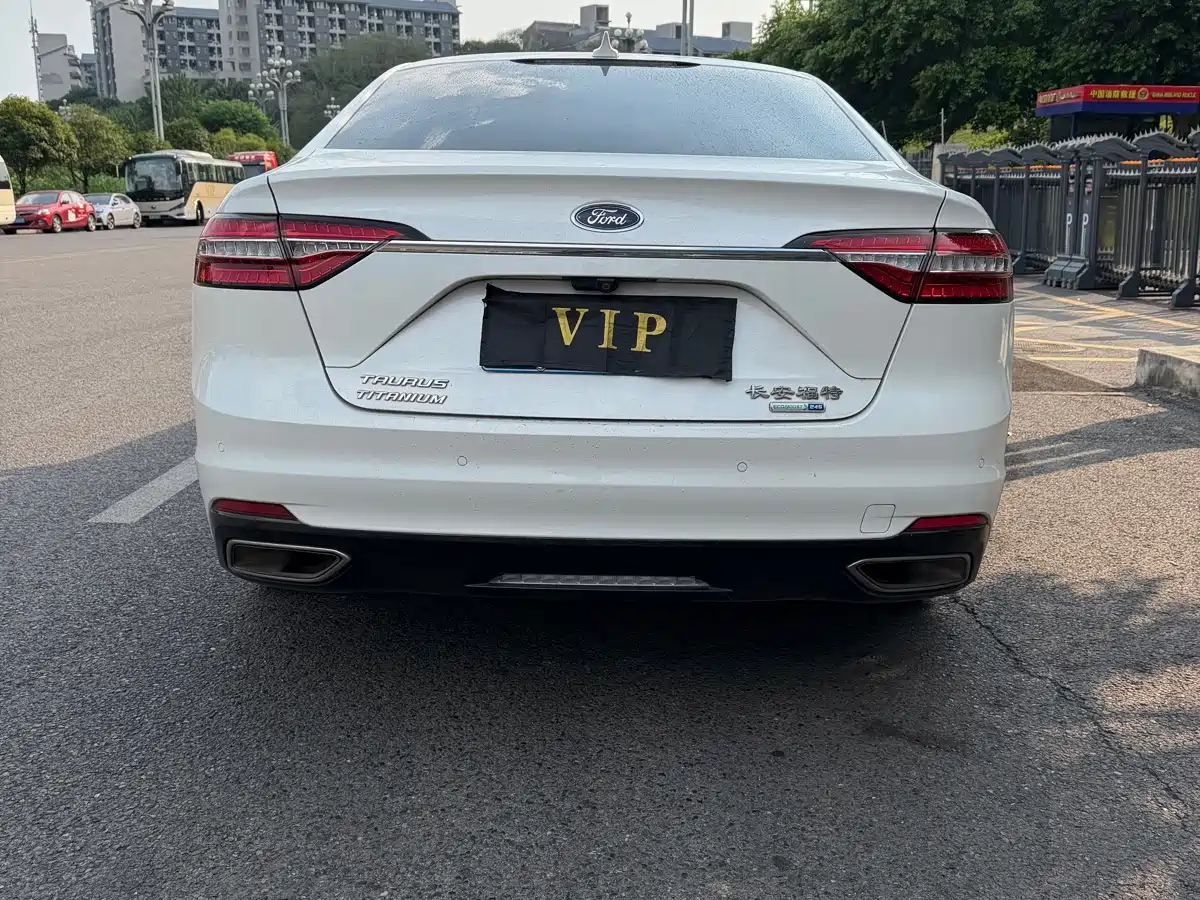 Ford Taurus 2020 2019 EcoBoost 245 Premium Edition