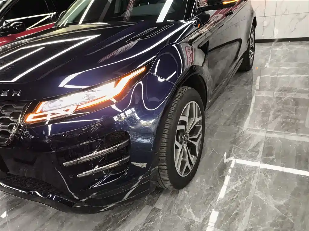 Land Rover Range Rover Evoque New Energy 2021 Range Rover Evoque L P300e Luxury фото 15