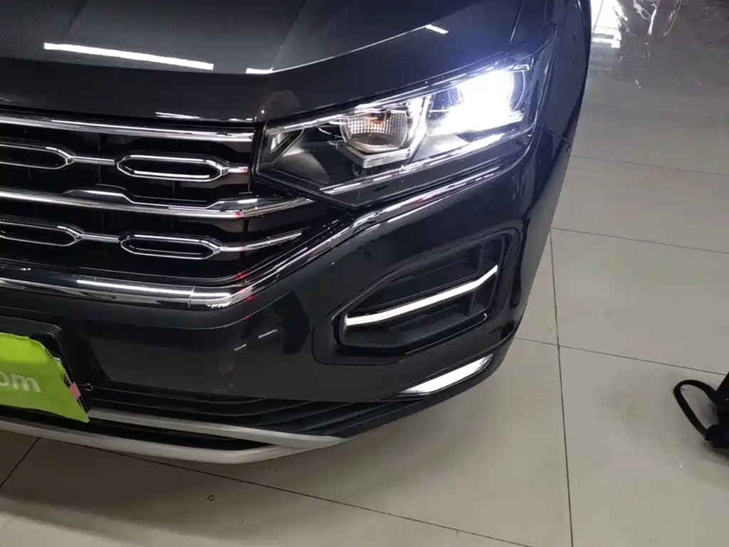 Volkswagen Tayron 2019 330TSI 2WD Luxury China VI фото 24